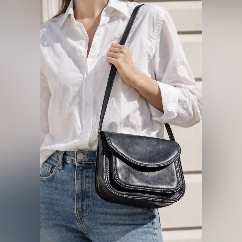 Vintage Italian Leather Crossbody Bag Black Flap Saddle Made Italy